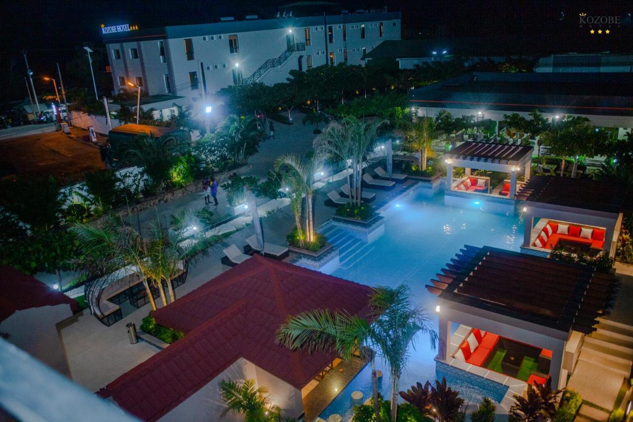 Ambilobe Kozobe Hotel מראה חיצוני תמונה