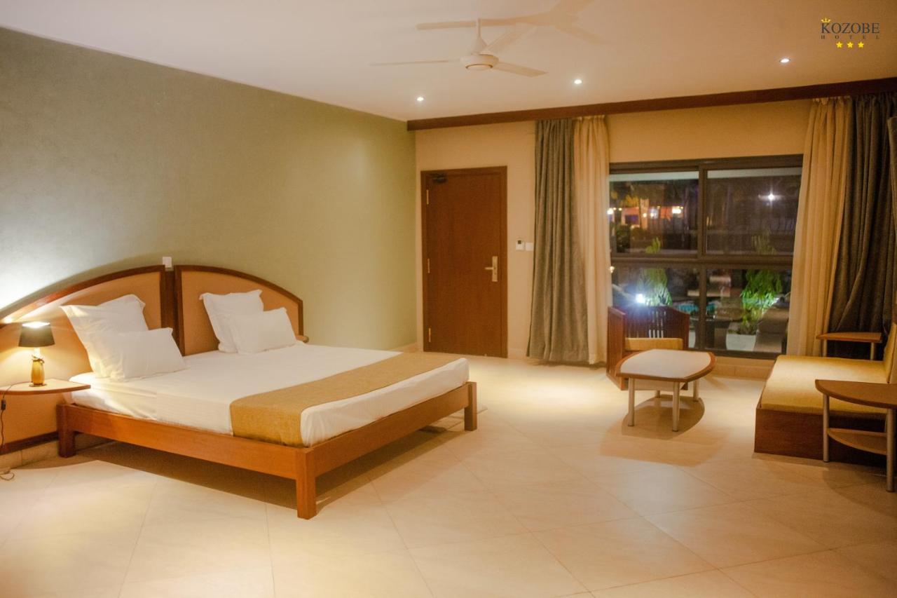 Ambilobe Kozobe Hotel מראה חיצוני תמונה